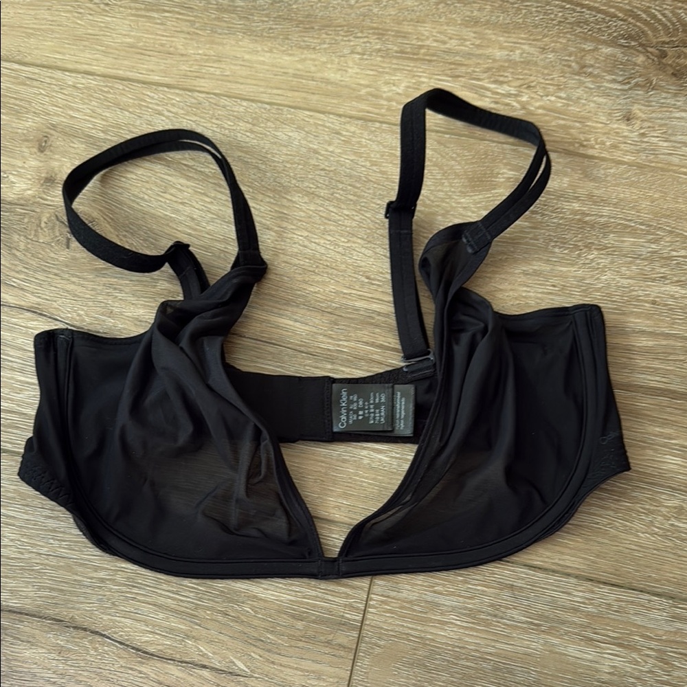 Calvin Klein Black Sheer Marquisette Unlined Plunge Bra Size 36D - Picture 1 of 3